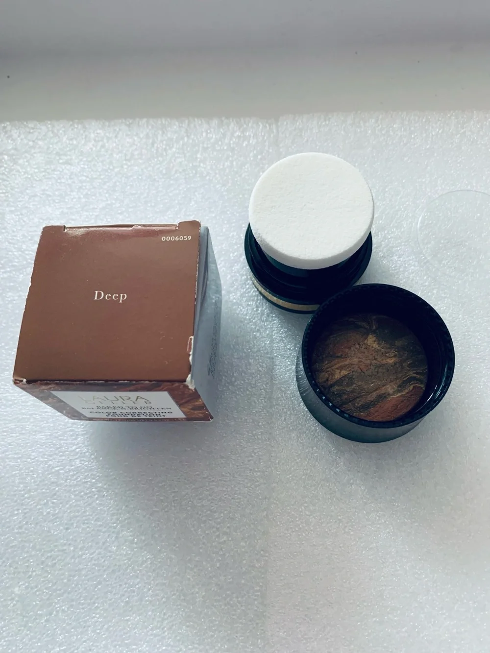 Laura Geller Multitone Baked Color Correcting Foundation — Bronze & Gold Swirl